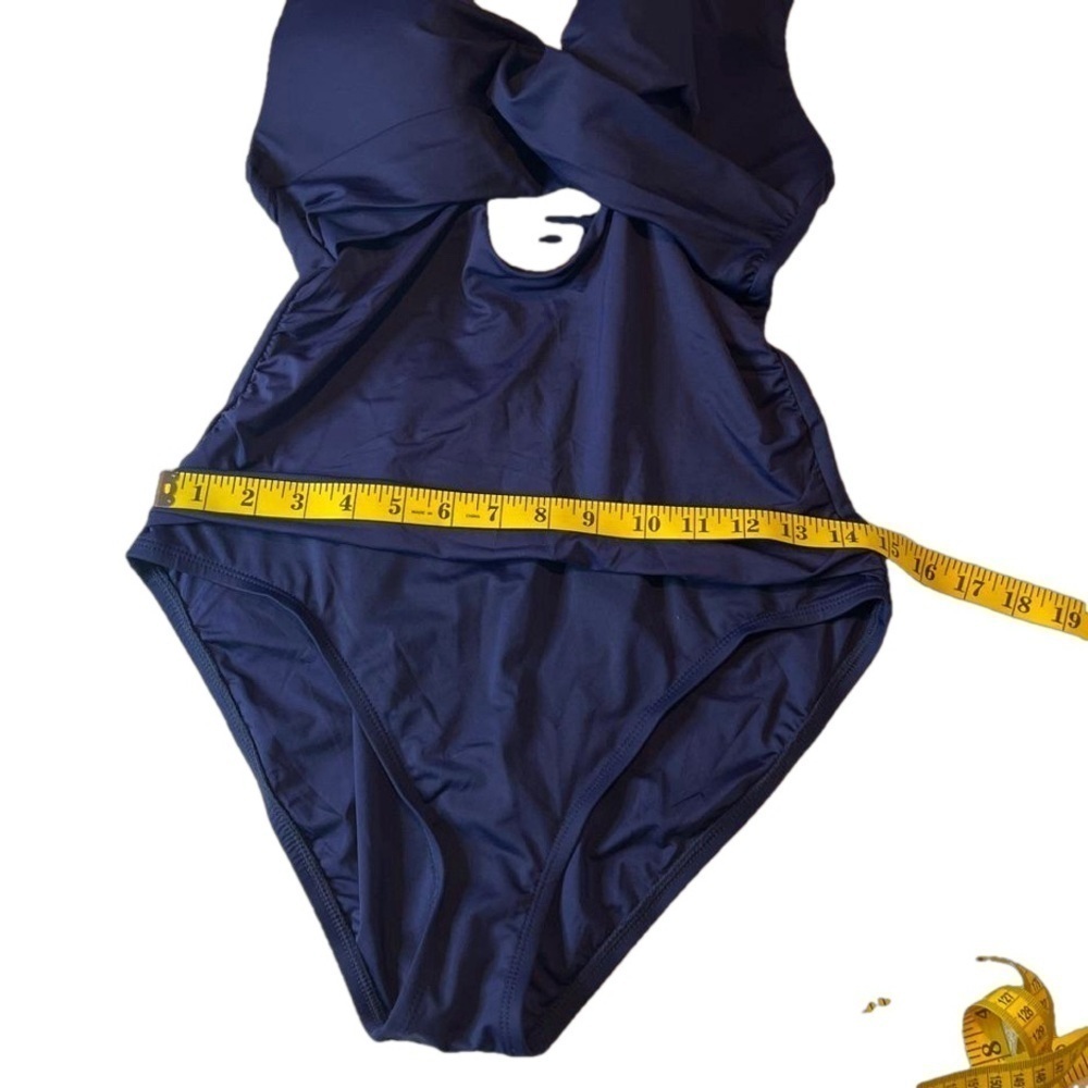 La Blanca Standard Island Goddess Cross Front Keyhole Swimsuit, Size 12 - Picture 8 of 11